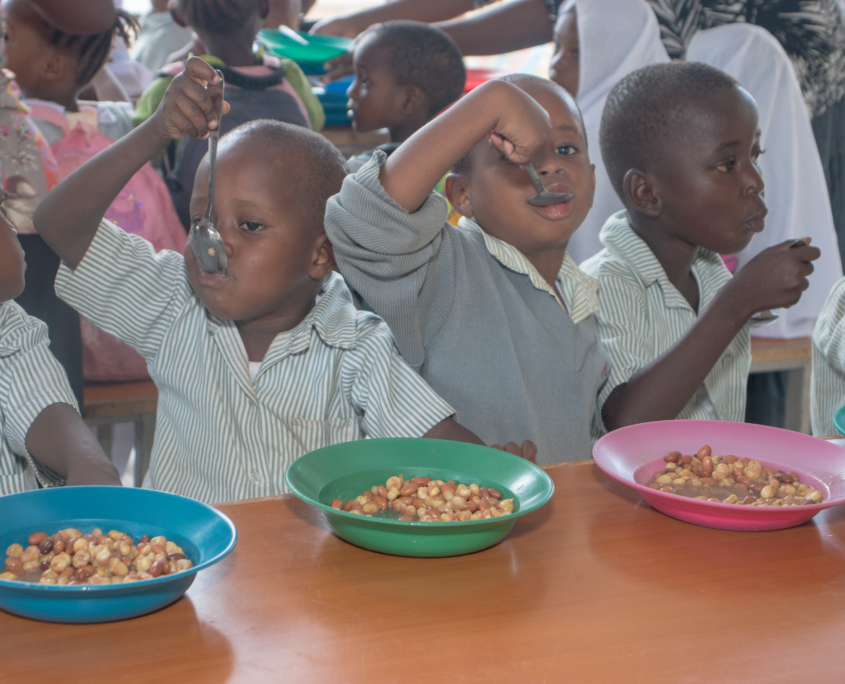 Children try out the new spoons