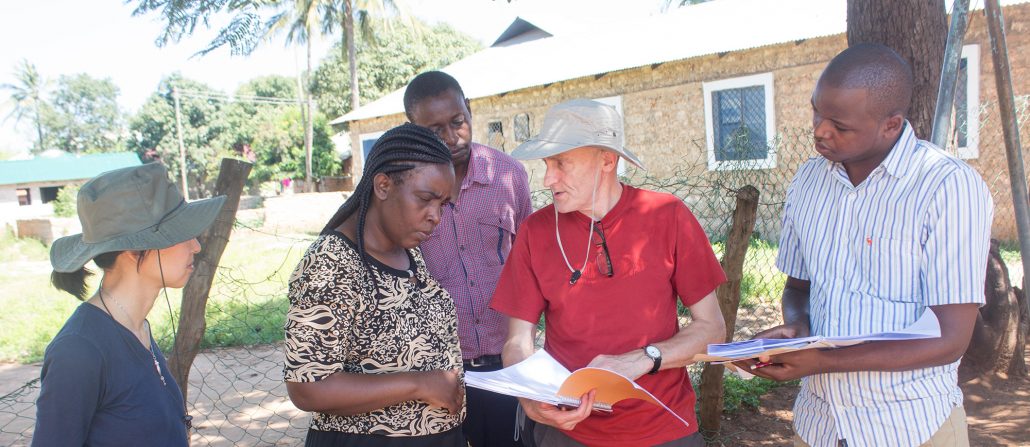 Volunteers Mark and Junko Taylor
